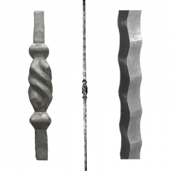 Baluster SUI12704 - With a twisted piece in the middle.